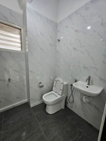 Pangsapuri untuk Disewa di Melawati Hillside Apartment - Desmond Low - Bathroom - PropertyGuru.com.my