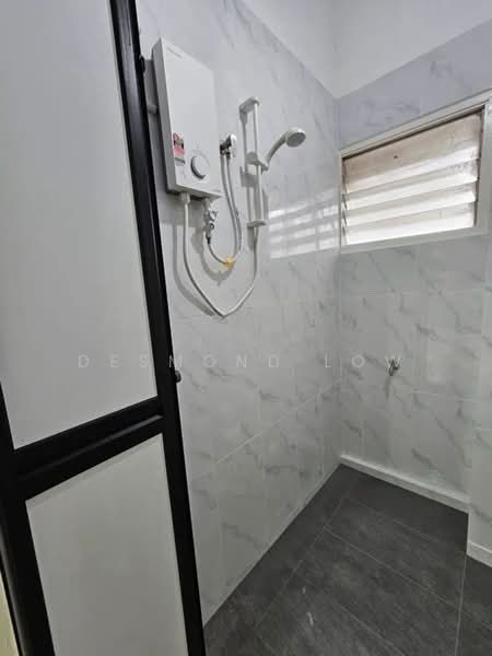Pangsapuri untuk Disewa di Melawati Hillside Apartment - Desmond Low - Bathroom - PropertyGuru.com.my