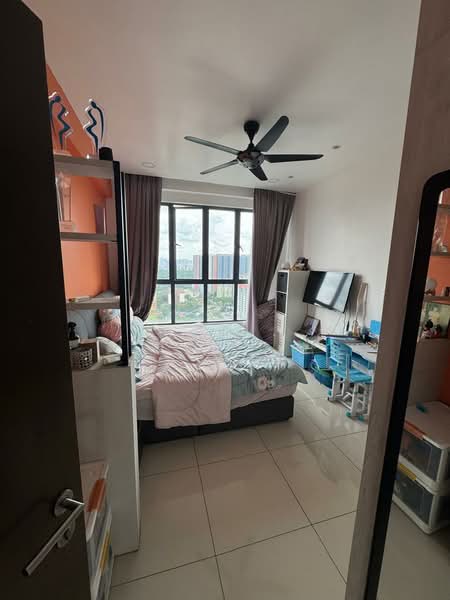 Kediaman Servis untuk Dijual di LakePark Residence @ KL North - Kew . - Bedroom - PropertyGuru.com.my