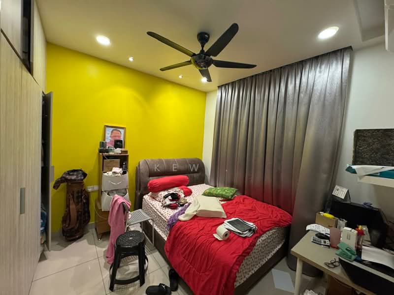 Kediaman Servis untuk Dijual di LakePark Residence @ KL North - Kew . - Bedroom - PropertyGuru.com.my