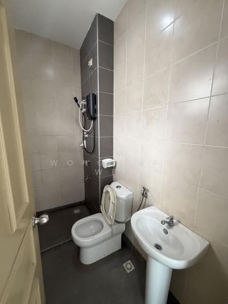 Rumah Teres 2 Tingkat untuk Disewa di Taman Laguna (Johor Bahru) - Wong Shau Wei - PropertyGuru.com.my