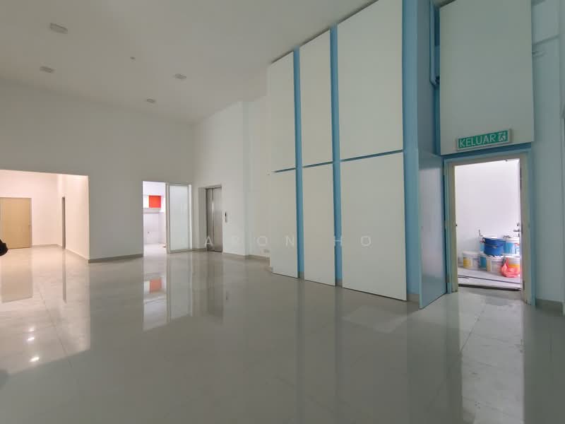 Kilang untuk Disewa di Petaling Jaya (Selangor) - Aaron Ho - Entrance - PropertyGuru.com.my