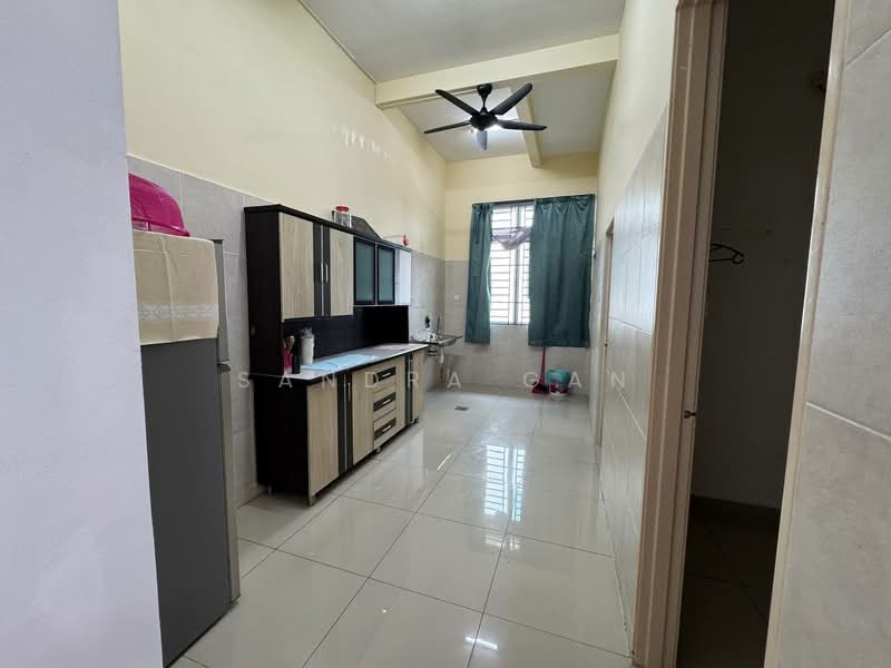 2-storey Terraced House for Rent in Johor Bahru (Johor) - Sandra Gan - Kitchen - PropertyGuru.com.my