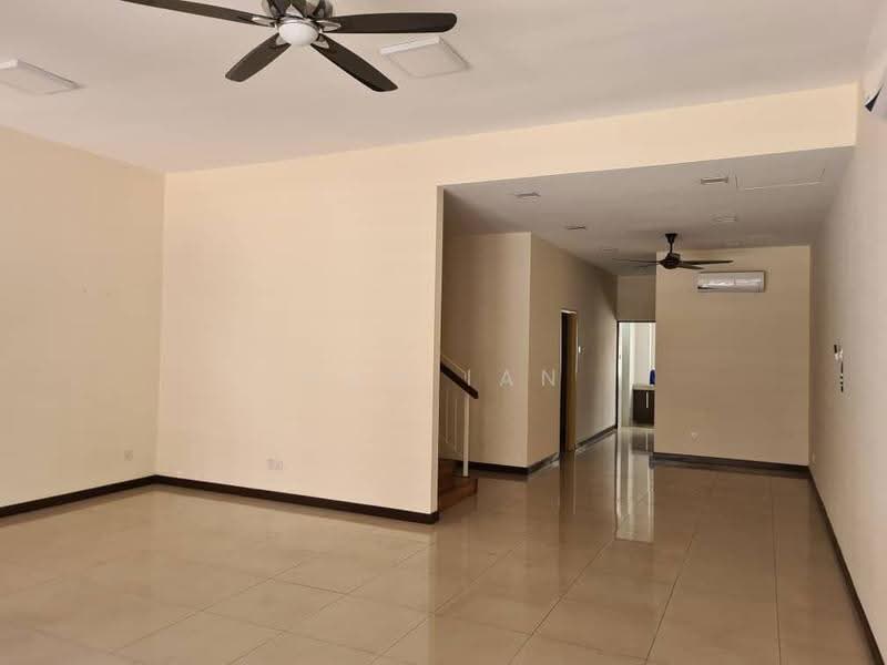 3-storey Terraced House for Rent in Mutiara Bukit Jalil (Bukit Jalil) - Hon Ian - Living Room - PropertyGuru.com.my