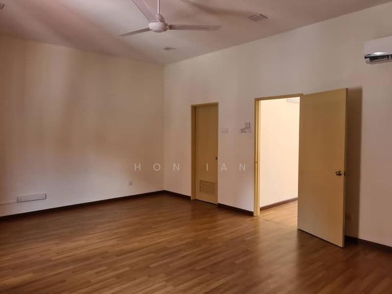 3-storey Terraced House for Rent in Mutiara Bukit Jalil (Bukit Jalil) - Hon Ian - Living Room - PropertyGuru.com.my