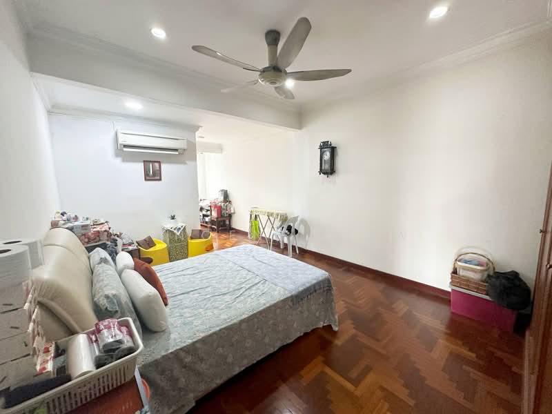 Rumah Berkembar untuk Dijual di Tropicana (Selangor) - Vincent Liaw - Bedroom - PropertyGuru.com.my