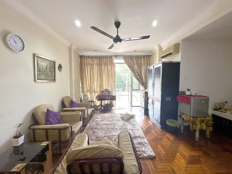 Rumah Berkembar untuk Dijual di Tropicana (Selangor) - Vincent Liaw - Living Room - PropertyGuru.com.my
