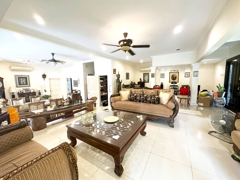 Rumah Berkembar untuk Dijual di Tropicana (Selangor) - Vincent Liaw - Living Room - PropertyGuru.com.my