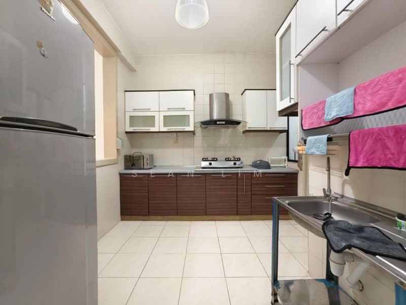 Service Residence for Sale at Diamond Residences - Sean Lim - Kitchen - PropertyGuru.com.my