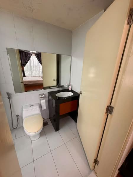 Pangsapuri untuk Disewa di Impiana - Robin Teo - Bathroom - PropertyGuru.com.my