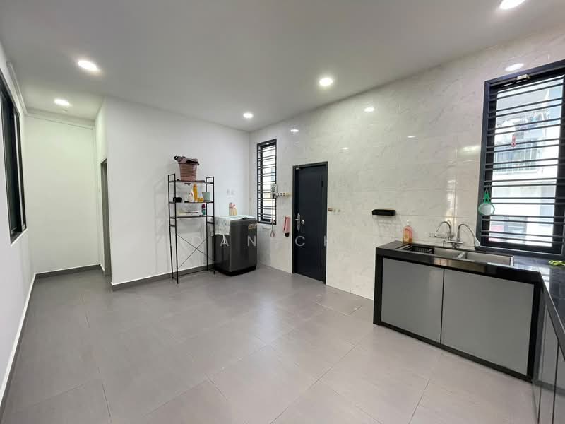 2-storey Terraced House for Sale in Johor Bahru (Johor) - Joan Chia - Kitchen - PropertyGuru.com.my