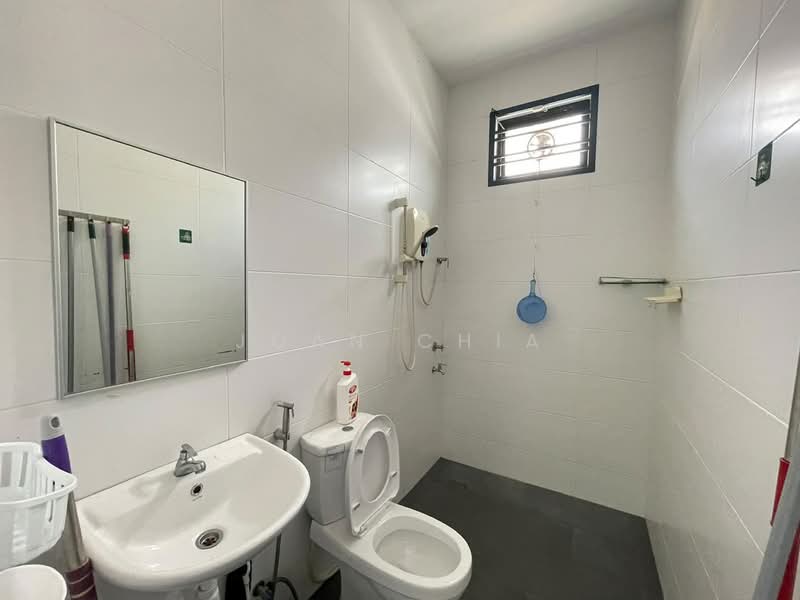 2-storey Terraced House for Sale in Johor Bahru (Johor) - Joan Chia - Bathroom - PropertyGuru.com.my
