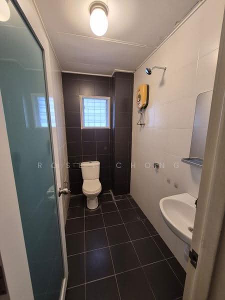 Rumah Teres 1.5-Tingkat untuk Dijual di Usj 11 (Subang Jaya) - Rosey Chong - Bathroom - PropertyGuru.com.my