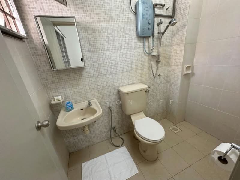 Rumah Teres 1.5 Tingkat untuk Dijual di Usj 6 (Subang Jaya) - Johnson See - Bathroom - PropertyGuru.com.my