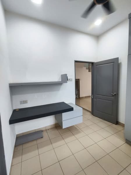 Rumah Teres 3-Tingkat untuk Dijual di Cheras (Selangor) - Amy Chin - Study - PropertyGuru.com.my