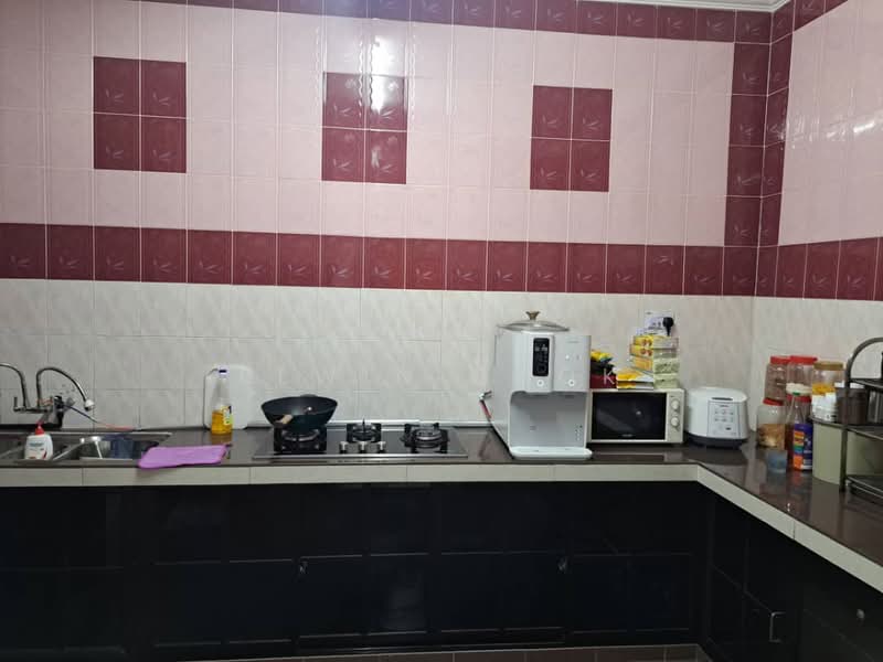 2-storey Terraced House for Sale in Taman Sungai Kapar Indah (Kapar) - Elwin Chok - Kitchen - PropertyGuru.com.my