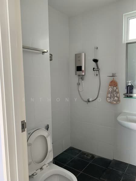Kondominium untuk Disewa di SummerSkye Residences - Anthony Boo - Bathroom - PropertyGuru.com.my