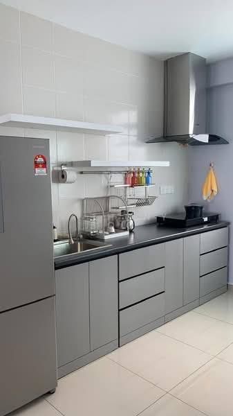 Kondominium untuk Disewa di SummerSkye Residences - Anthony Boo - Kitchen - PropertyGuru.com.my