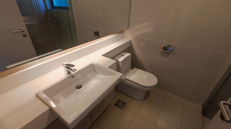 Service Residence for Sale at Suasana Bukit Ceylon / Raja Chulan Residences - Ann Ong - Bathroom - PropertyGuru.com.my