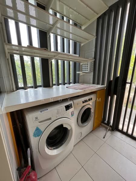 Rumah Teres 3 Tingkat untuk Disewa di Cyberjaya (Selangor) - Mandy Lim - Balcony - PropertyGuru.com.my