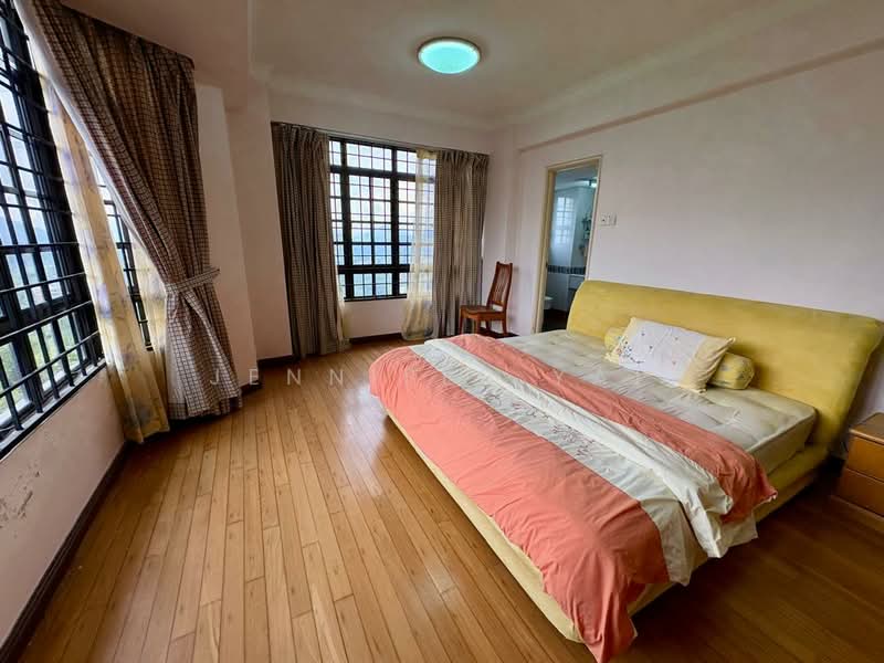 Pangsapuri untuk Dijual di Mawar Apartment - Jennifer Yap - Ensuite master bedroom - PropertyGuru.com.my