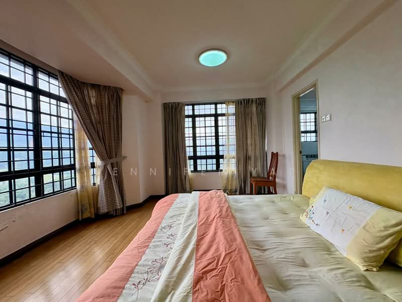 Pangsapuri untuk Dijual di Mawar Apartment - Jennifer Yap - Ensuite master bedroom - PropertyGuru.com.my
