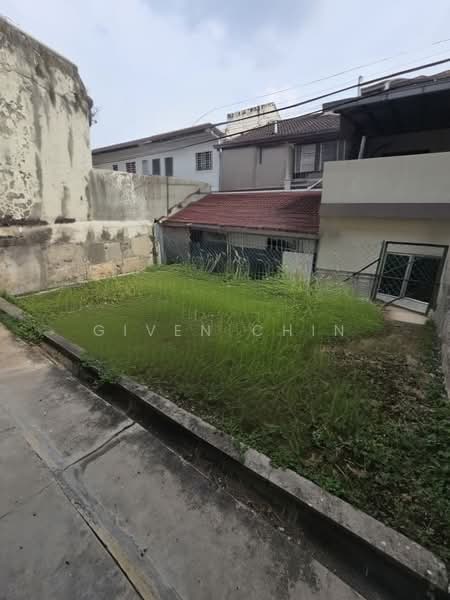2-storey Terraced House for Sale in Bandar Putra Permai (Seri Kembangan) - Given Chin - Exterior - PropertyGuru.com.my