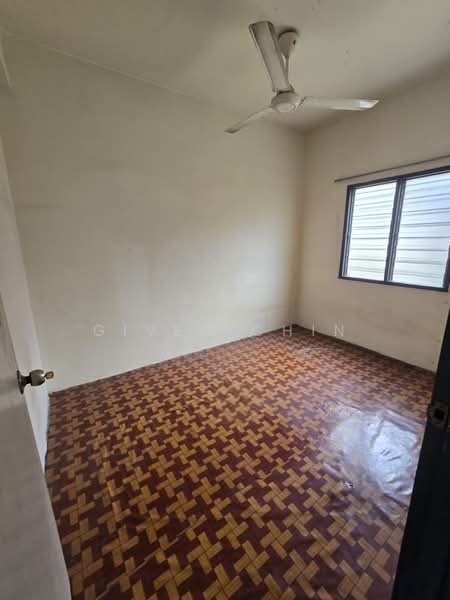 2-storey Terraced House for Sale in Bandar Putra Permai (Seri Kembangan) - Given Chin - Interior - PropertyGuru.com.my