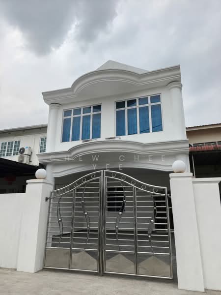 Rumah Teres 2 Tingkat untuk Disewa di Taman Ungku Tun Aminah (Skudai) - Chew Chee Yee - Exterior - PropertyGuru.com.my