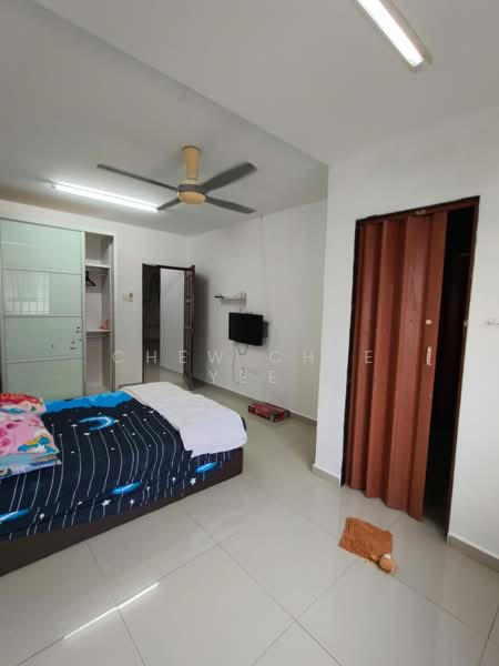 Rumah Teres 2 Tingkat untuk Disewa di Taman Ungku Tun Aminah (Skudai) - Chew Chee Yee - Bedroom - PropertyGuru.com.my