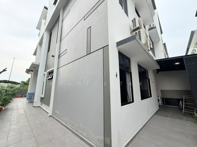 Semi-Detached House for Sale in Taman Nusa Sentral (Iskandar Puteri (Nusajaya)) - Shanice Tan - Exterior - PropertyGuru.com.my