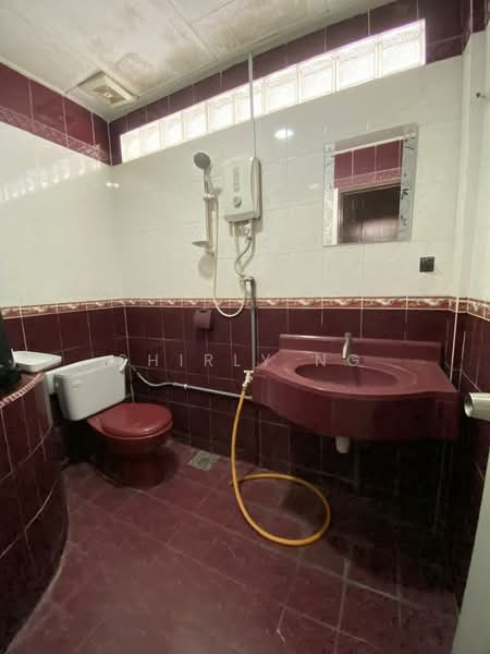 2-storey Terraced House for Sale in Taman Bukit Rawang Jaya (Rawang) - Shirly Ng - Bathroom - PropertyGuru.com.my