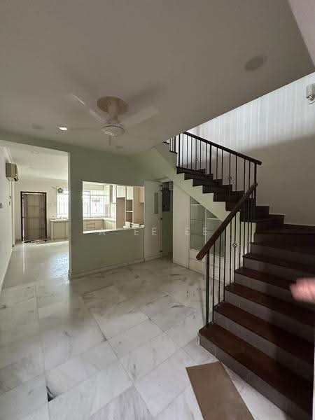 Rumah Berkembar untuk Dijual di Island Glades (Jelutong) - A Ee Ee - Kitchen - PropertyGuru.com.my