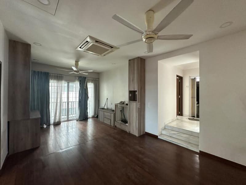 Rumah Berkembar untuk Dijual di Island Glades (Jelutong) - A Ee Ee - Living Room - PropertyGuru.com.my