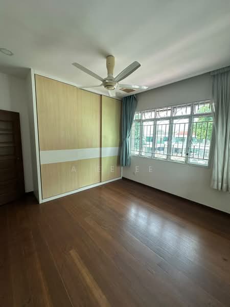 Rumah Berkembar untuk Dijual di Island Glades (Jelutong) - A Ee Ee - Bedroom - PropertyGuru.com.my