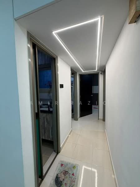 Pangsapuri untuk Dijual di Kipark Apartment - Amir Raziq - Corridor - PropertyGuru.com.my