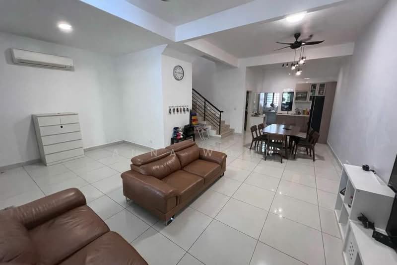 Rumah Teres 2 Tingkat untuk Dijual di Pulai (Johor) - Anna Woon - Living Room - PropertyGuru.com.my