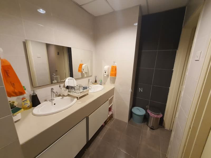 Shop / Office for Rent in Puchong (Selangor) - Jason Tan - Bathroom - PropertyGuru.com.my