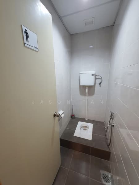 Shop / Office for Rent in Puchong (Selangor) - Jason Tan - Bathroom - PropertyGuru.com.my
