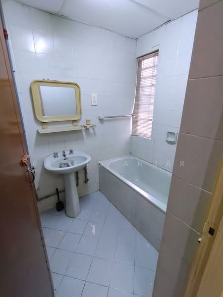 Condominium for Sale at Villa Putra - Rasyid Anuar - Bathroom - PropertyGuru.com.my