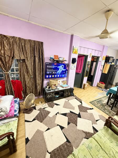 Rumah Flat untuk Dijual di Pangsapuri Ceria - KC KAW - Living Room - PropertyGuru.com.my