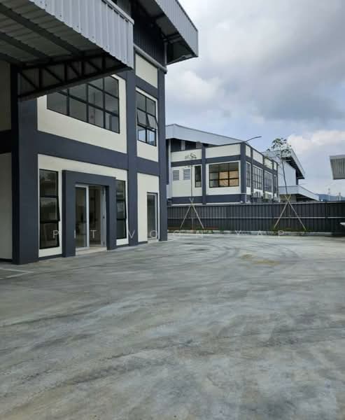 Warehouse for Rent in Bandar Sri Sendayan (Negeri Sembilan) - Pit Voon Yap - Exterior - PropertyGuru.com.my