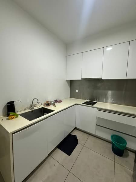 Servis Apartment untuk Disewa di Petalz Residences - Brandon Chia - Kitchen - PropertyGuru.com.my