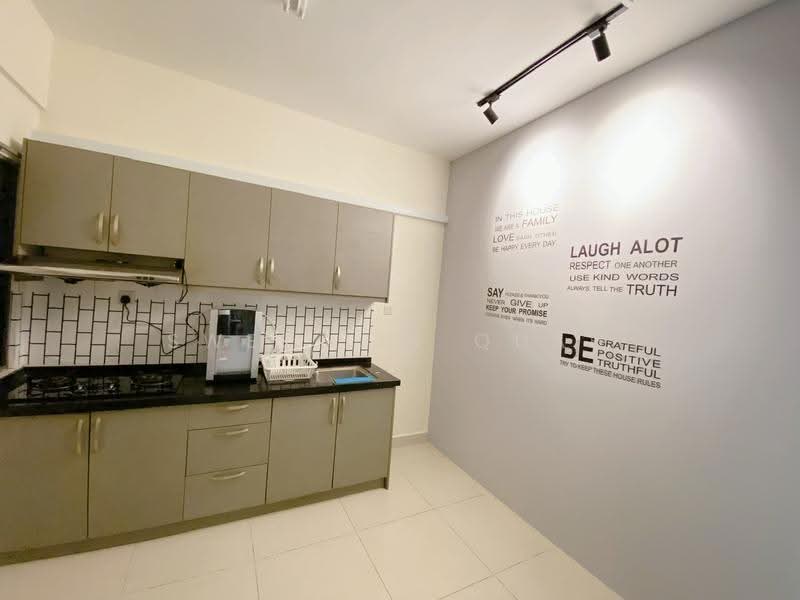 Kediaman Servis untuk Dijual di SetiaWalk - Swee Lin Quah - Kitchen - PropertyGuru.com.my
