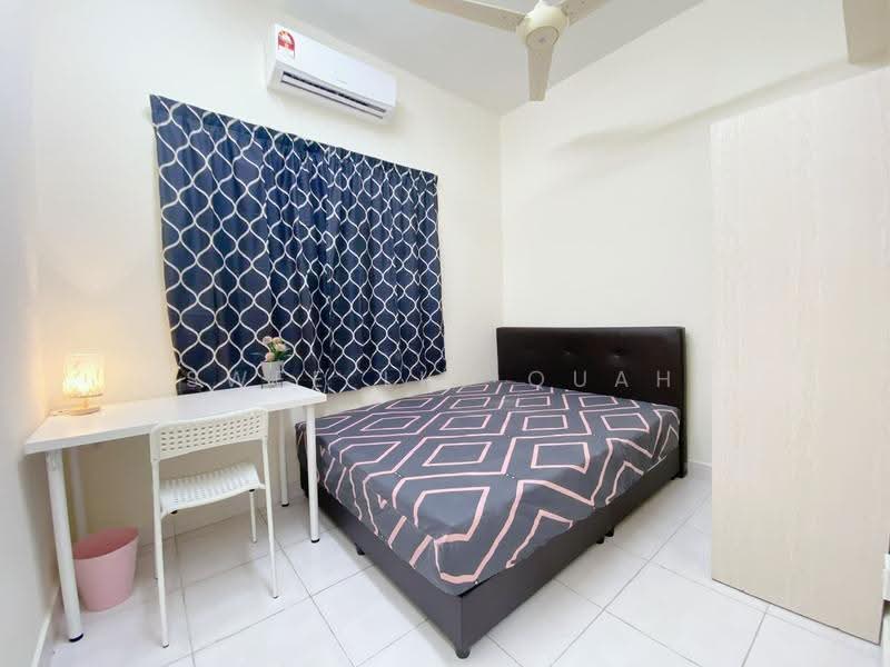 Kediaman Servis untuk Dijual di SetiaWalk - Swee Lin Quah - Bedroom - PropertyGuru.com.my