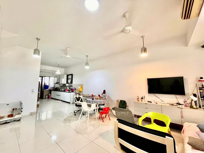 Rumah Teres untuk Dijual di Elmina (Shah Alam) - Aizuddin Ali - Living Room - PropertyGuru.com.my