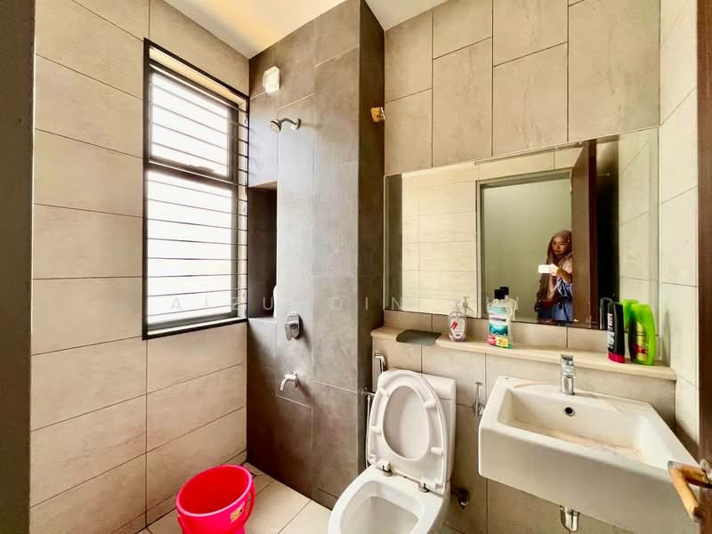 Rumah Teres untuk Dijual di Elmina (Shah Alam) - Aizuddin Ali - Bathroom - PropertyGuru.com.my