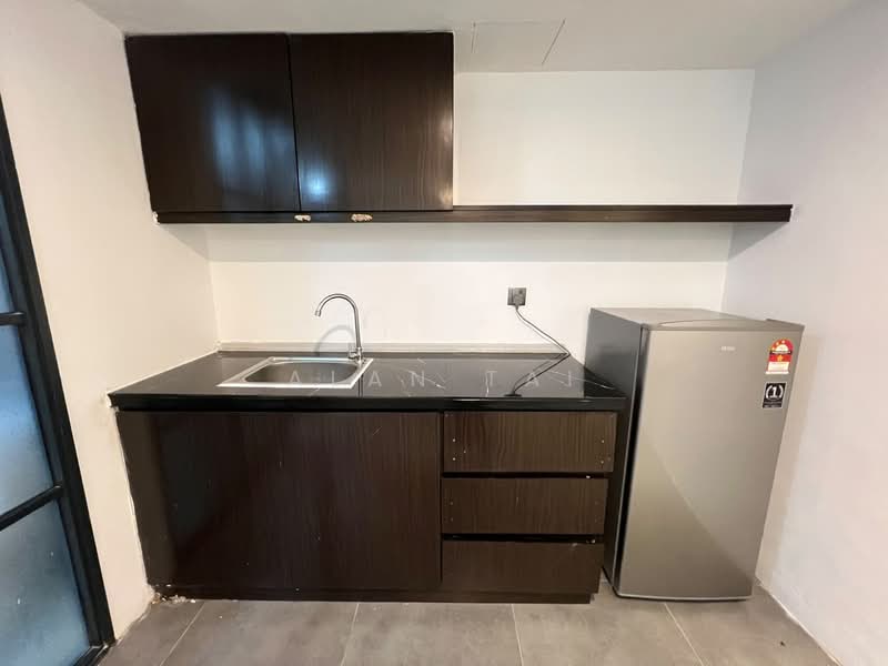 Servis Apartment untuk Disewa di Empire Damansara - Alan Tai - Kitchen - PropertyGuru.com.my