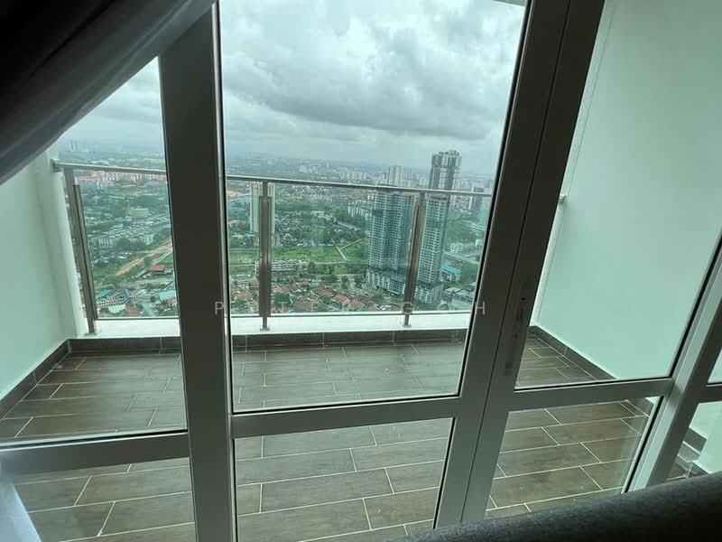 Servis Apartment untuk Dijual di TriTower Residence @ Johor Bahru Sentral - Peter Goh - Balcony - PropertyGuru.com.my