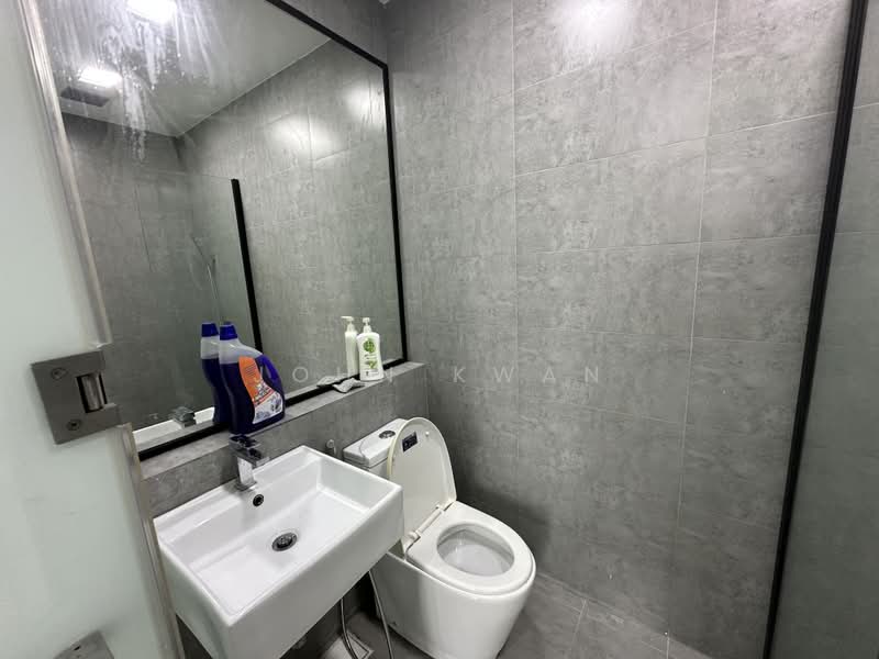 Service Residence for Rent at The Square @ One City - John Kwan - Bathroom - PropertyGuru.com.my